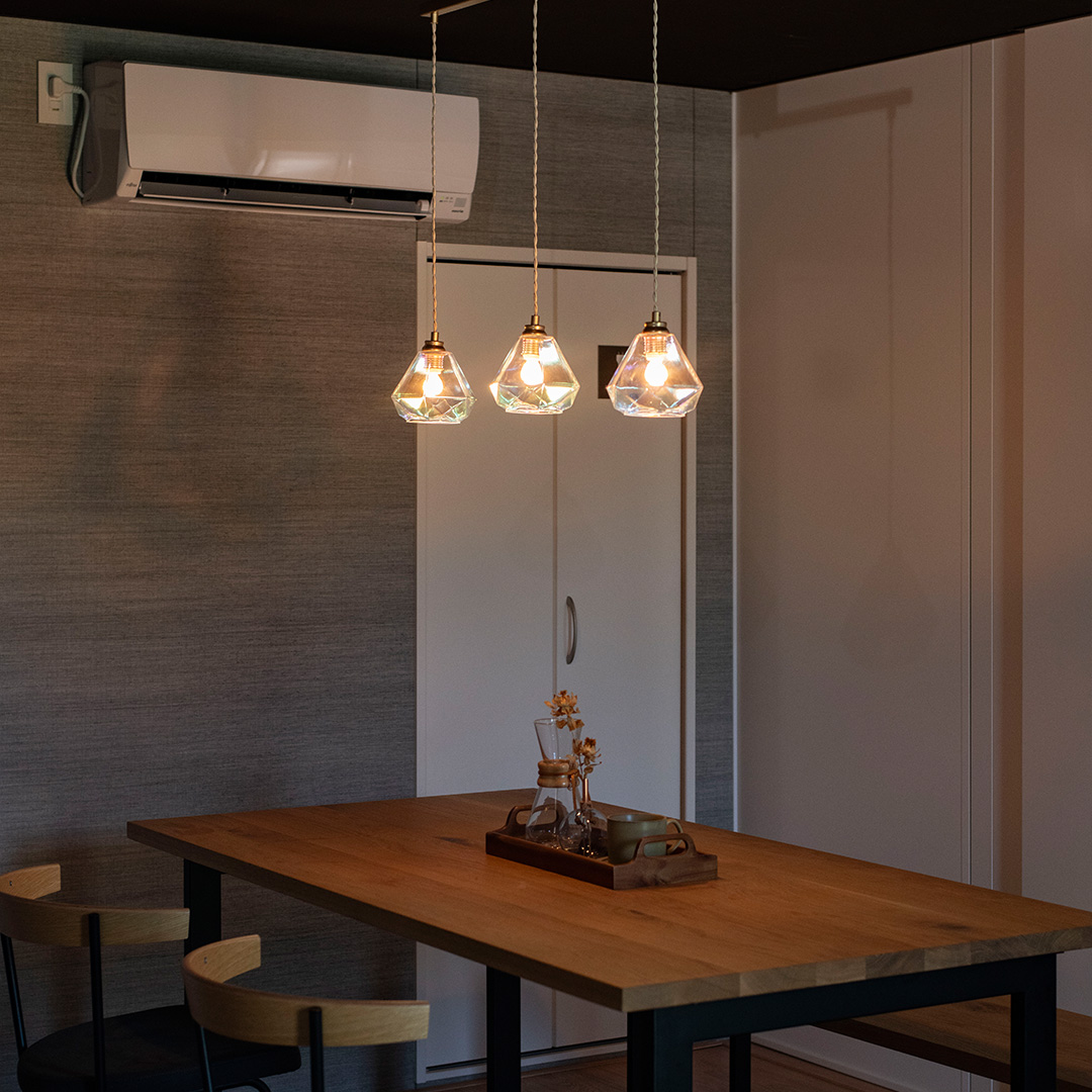 3灯ペンダントライト Leon mini レオンミニ フラット おしゃれなお部屋実例