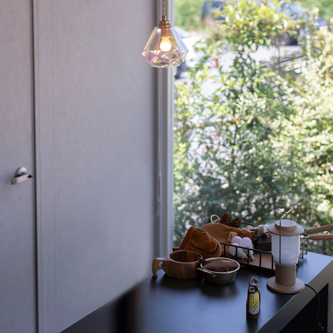 3灯ペンダントライト Leon mini レオンミニ 1灯 ペンダントライト キッチン設置例